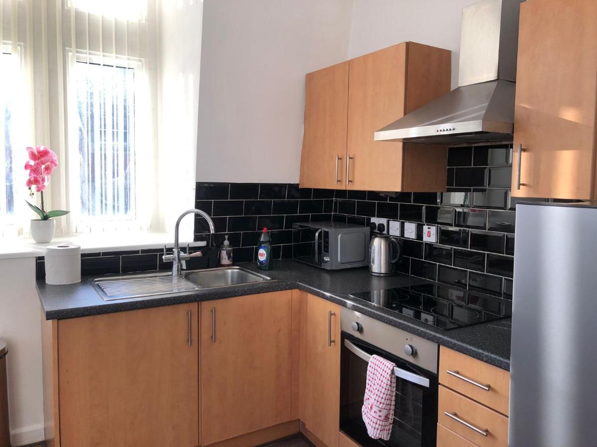 4 Bed City Centre Flat Ливерпуль Экстерьер фото